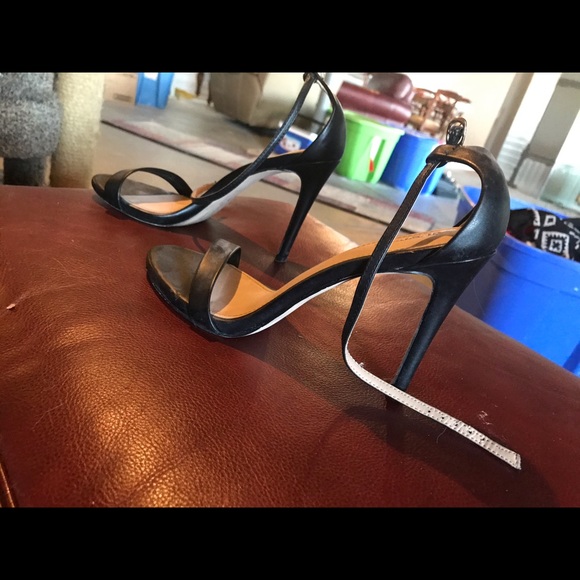 Black Heels - Picture 2 of 4